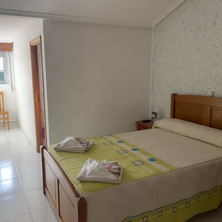 Hostal Sequeiros San Ciprián de Viñas Екстериор снимка