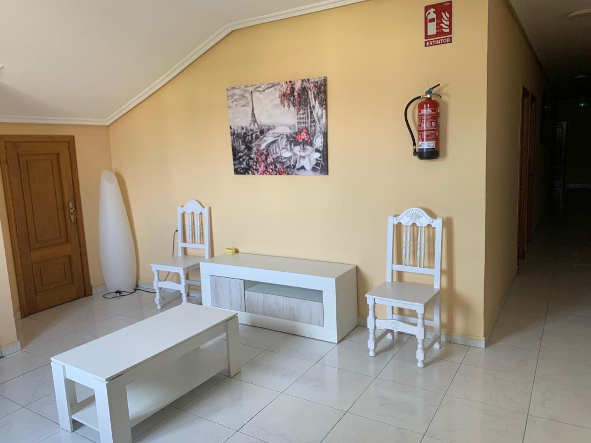 Hostal Sequeiros San Ciprián de Viñas Екстериор снимка