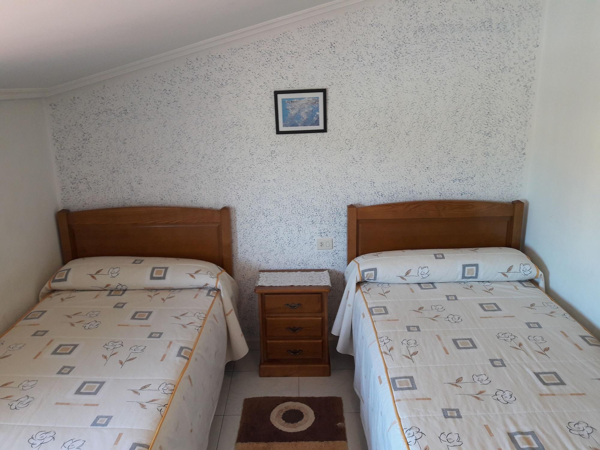 Hostal Sequeiros San Ciprián de Viñas Екстериор снимка
