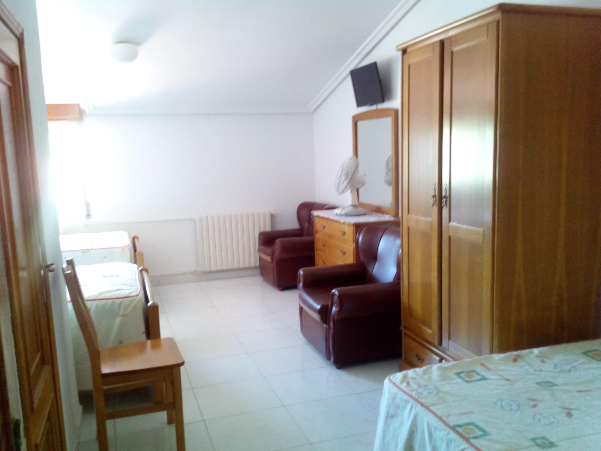 Hostal Sequeiros San Ciprián de Viñas Екстериор снимка
