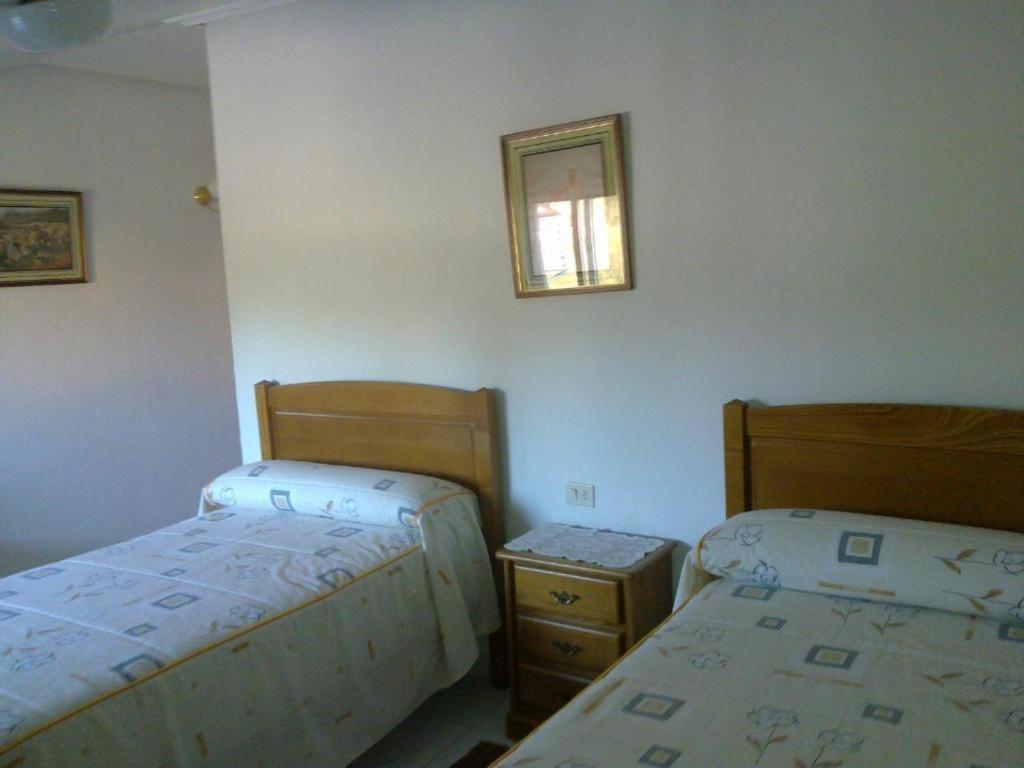 Hostal Sequeiros San Ciprián de Viñas Екстериор снимка