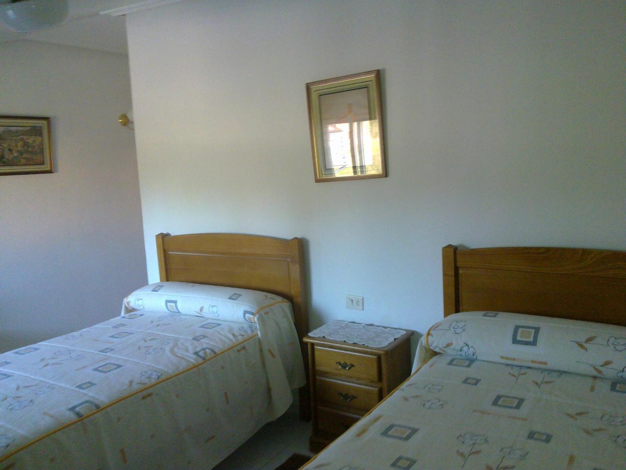 Hostal Sequeiros San Ciprián de Viñas Екстериор снимка