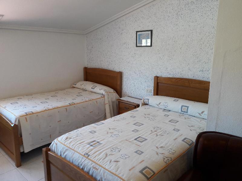 Hostal Sequeiros San Ciprián de Viñas Стая снимка