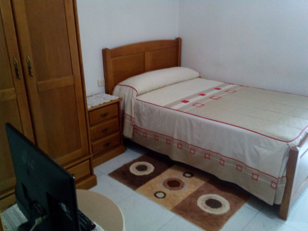 Hostal Sequeiros San Ciprián de Viñas Екстериор снимка